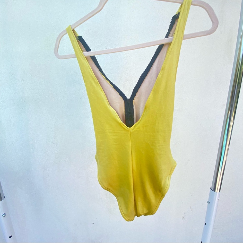 Norma Kamali Mustard Yellow Zip Up One Piece Swimsuit Size Medium - Picture 4 of 6